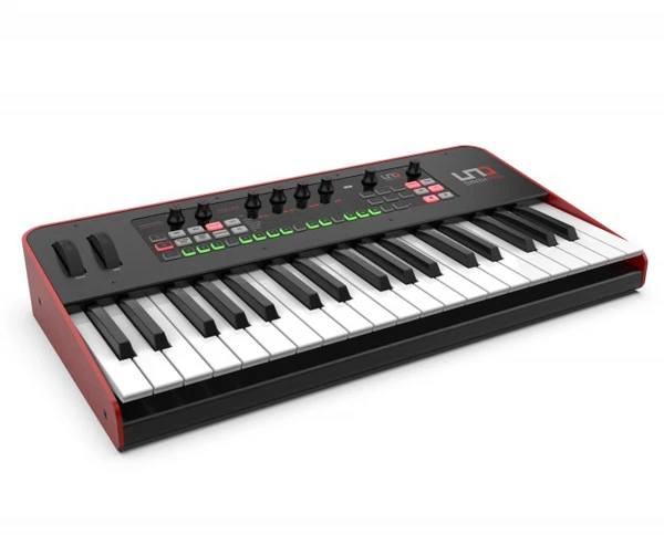 IK Multimedia Uno Synth Pro X - analoginis sintezatorius