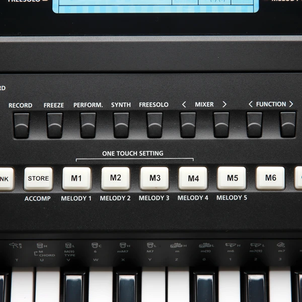 Kurzweil KP30 - Klaviatūra