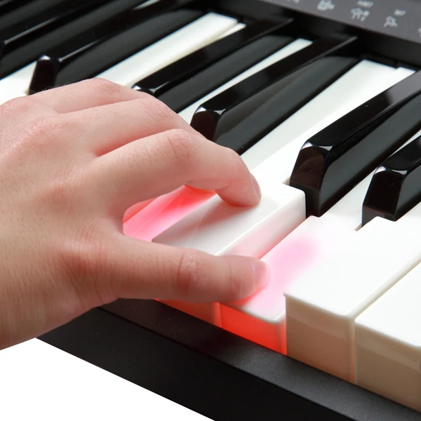 Kurzweil KP90L - Klaviatūra su apšvietimu