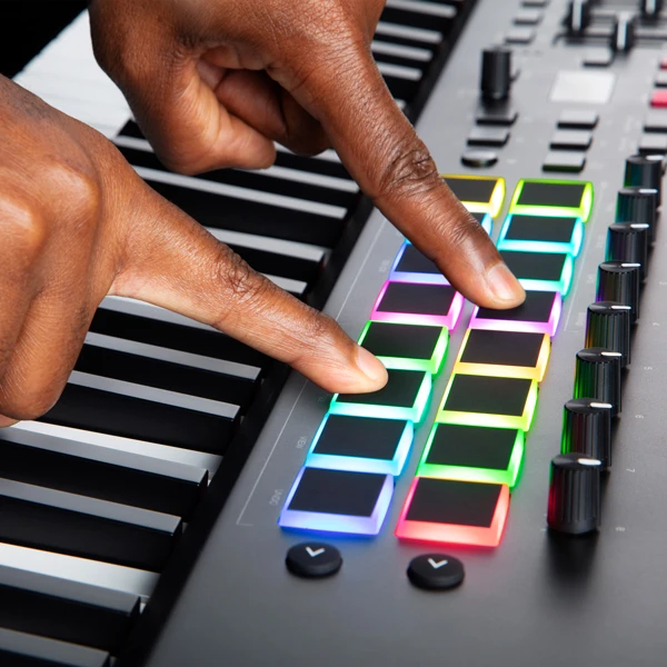 M-Audio M-AUDIO HAMMER 88 PRO - Klaviatūra STERUJĄCA