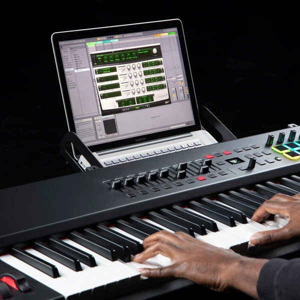 M-Audio M-AUDIO HAMMER 88 PRO - Klaviatūra STERUJĄCA