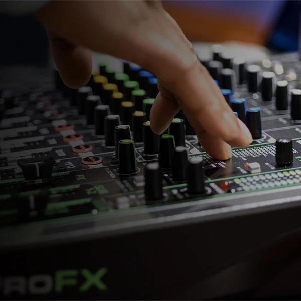 Mackie ProFX12v3+ – USB analoginis maišytuvas