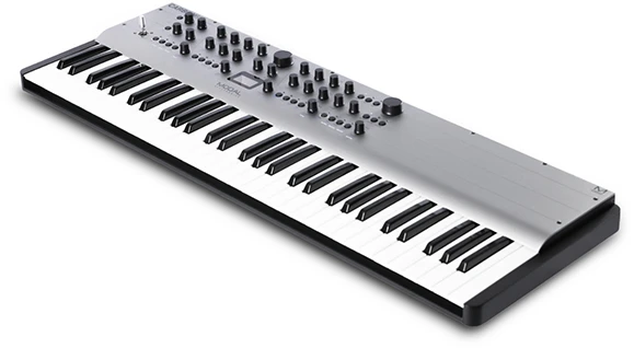 Modal Electronics Modal Carbon8 M