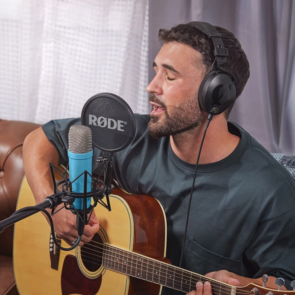 Rode RØDE NT1 Signature Raudona - condenser microphone