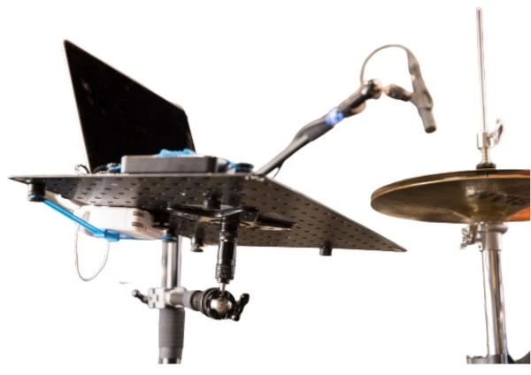 Trussardi „Triad Orbit IO-Desk“ – „IO-Equipped Utility Desk“.