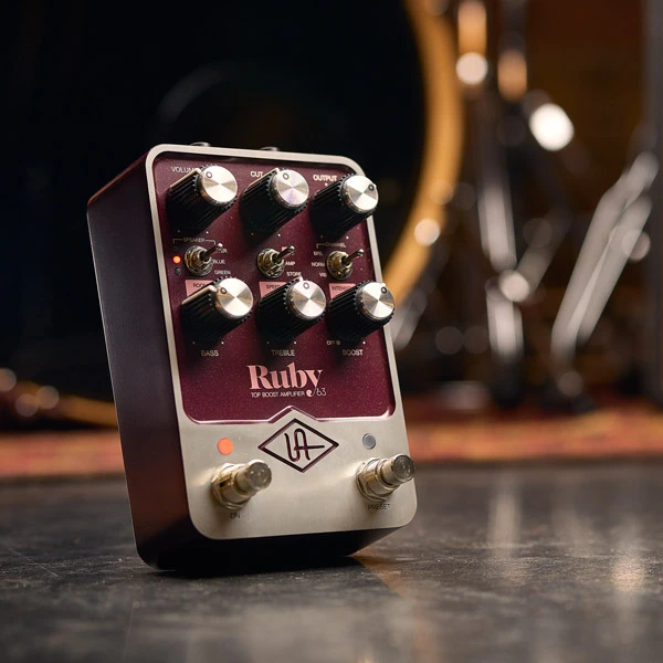 Gitaros Efektas - Universal Audio UAFX Ruby '63 Top Boost Amplifier