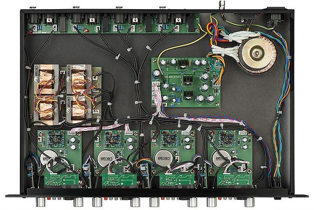 Warm Audio Šiltas garsas wa-412 - 4 kanalų mikrofono pirminis stiprintuvas