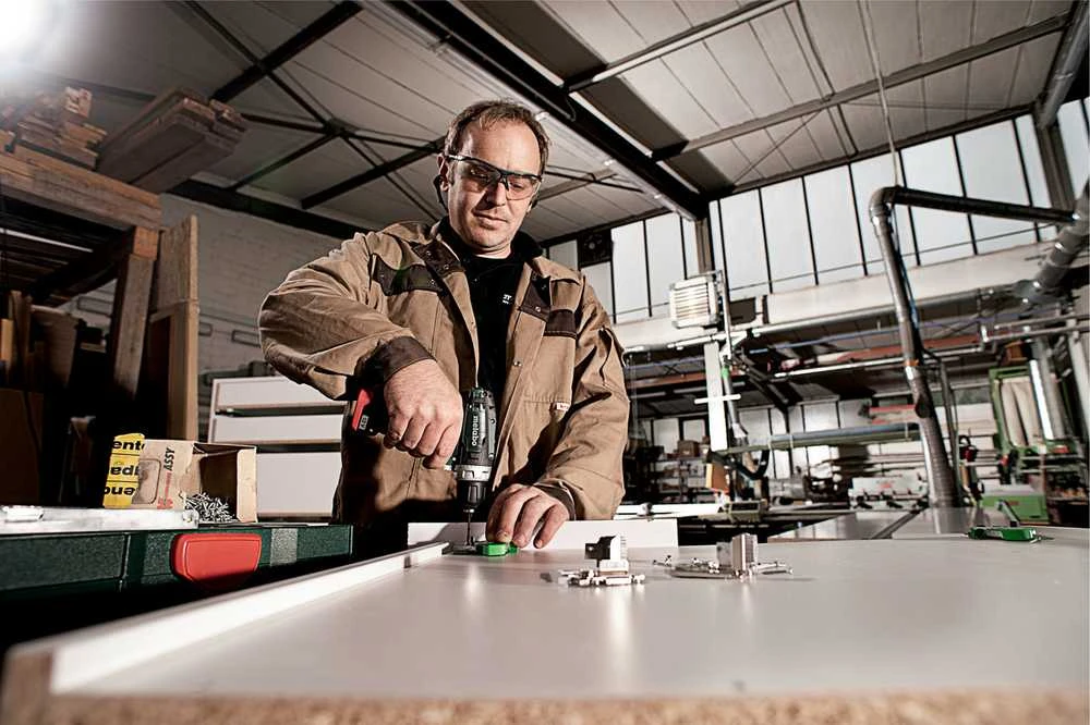 Metabo Suktuvas-gręžtuvas PowerMaxx  BS, 12 V, 2x2,0 Ah, lagaminas (600080500)