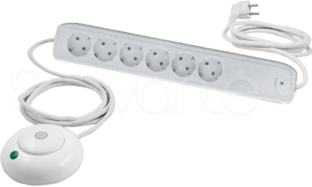 REV Multiple Socket Outlet 6 kartus 1,5m su kojiniu jungikliu