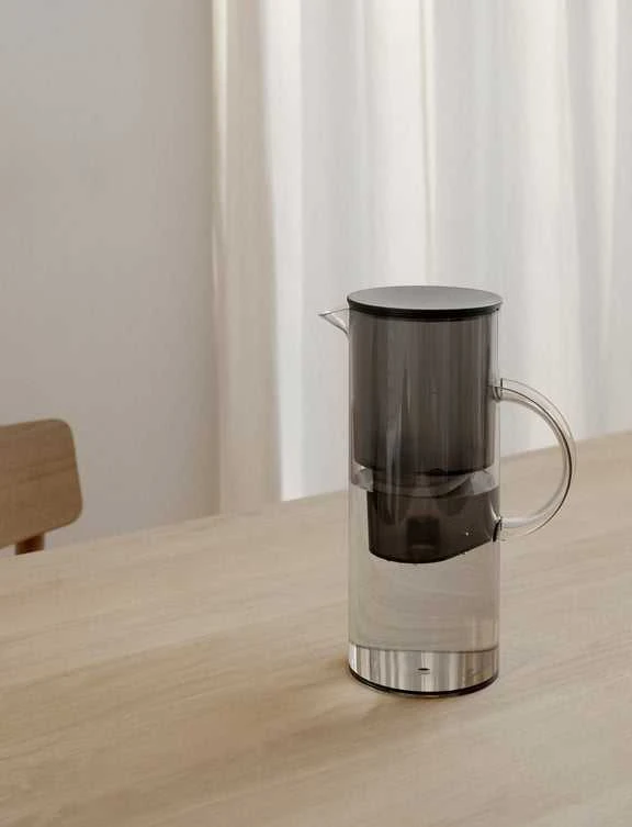 Stelton EM77 vandens filtravimo ąsotis 2 l, spalva: smoke