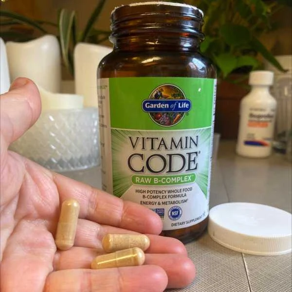 Garden of life Vitamin Code RAW B-COMPLEX - B grupės vitaminai visaverčiai su antioksidantais, probiotikais ir fermentais. Bioaktyvus kompleksas, 60 vegkapsulių