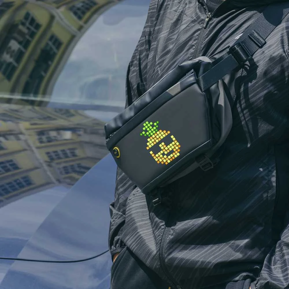 Divoom Pixoo Sling Bag Premium Laikapstākļu izturīga soma ar Led Pixel Art Displeju & App vadību Melna