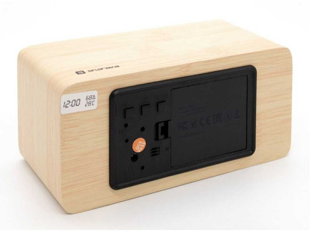 Evelatus EMC01 Digitāls Koka kubs Pulkstenis Modinātājs uzrāda mitrumu temperatūru + USB lādētājs Dzeltens