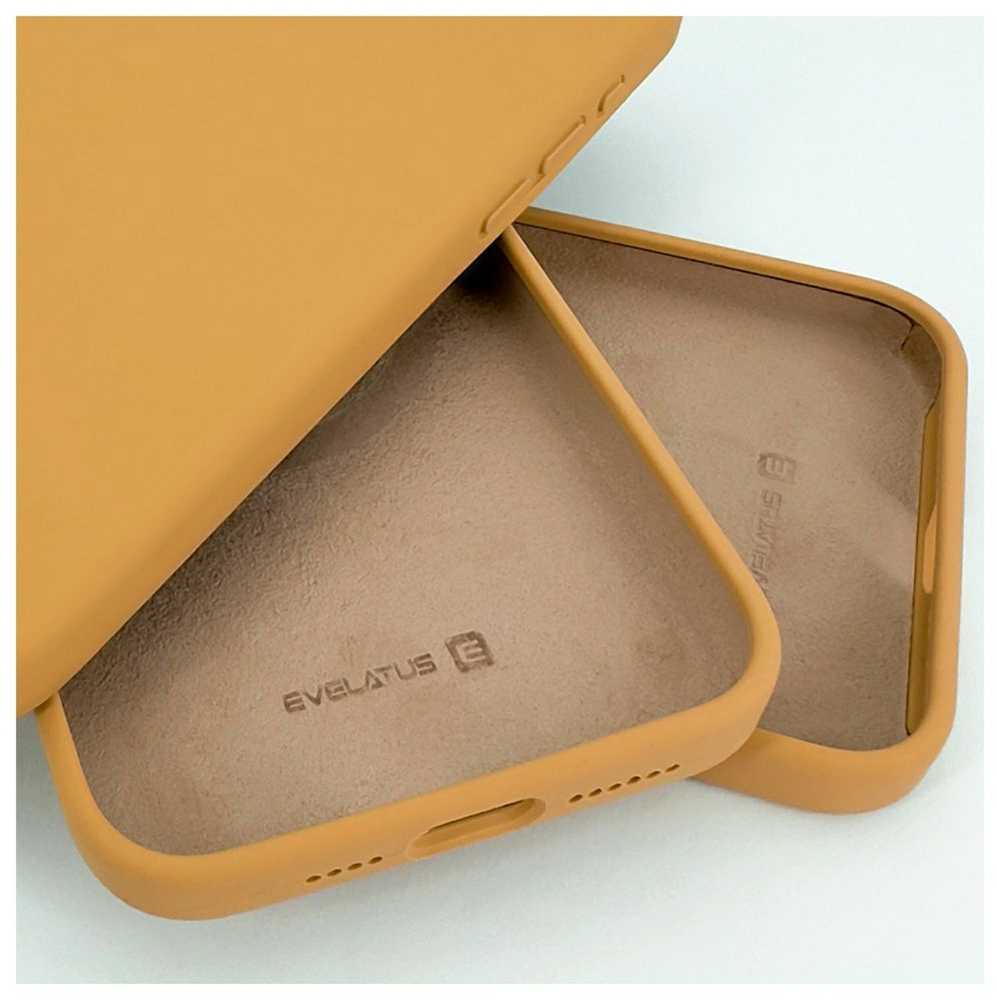 Evelatus Apple iPhone 15 Pro Premium Magsafe Soft Touch Silikoninis dėklas Gold