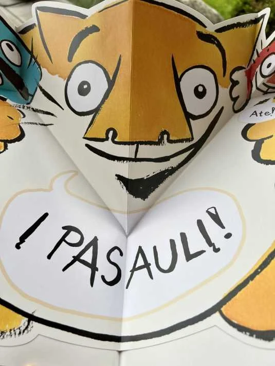 Apkabink Menuli Šioje knygoje nėra kačių
