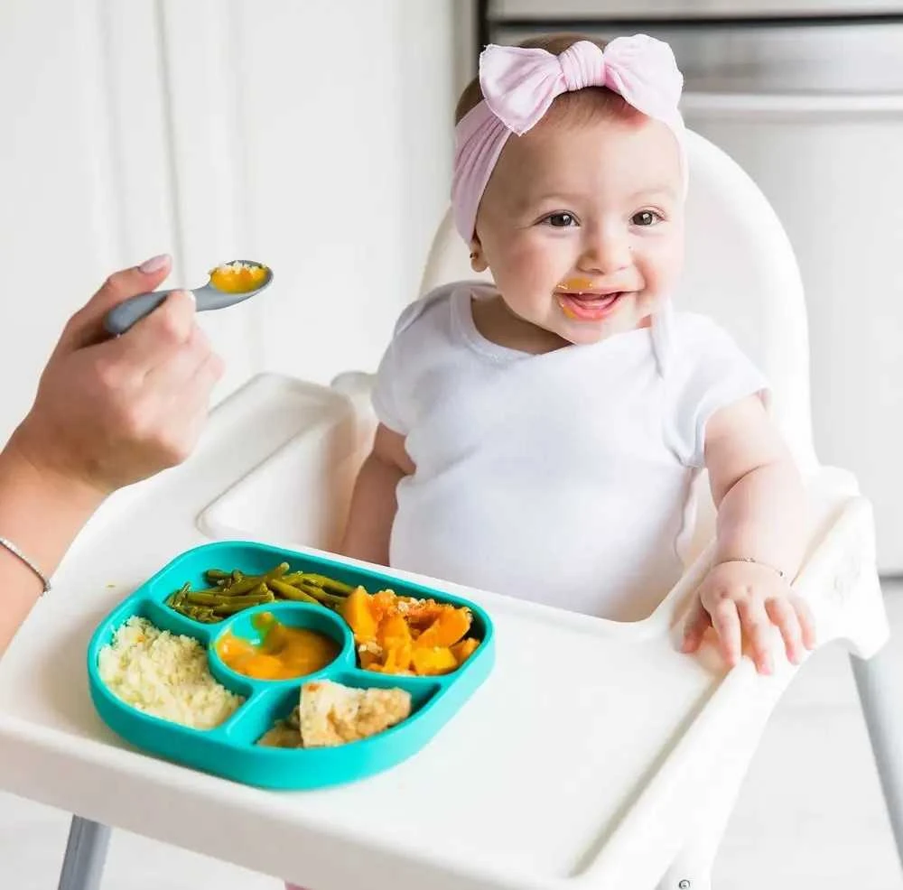 BBLUV YUMI antibakterinė silikoninė lėkštė ir maitinimo šaukštelis, Aqua