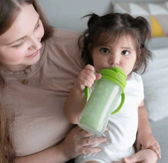 DR. BROWN'S gertuvė nuo 12 mėn. dvigubomis sienelėmis su šiaudeliu 300ml, žalia