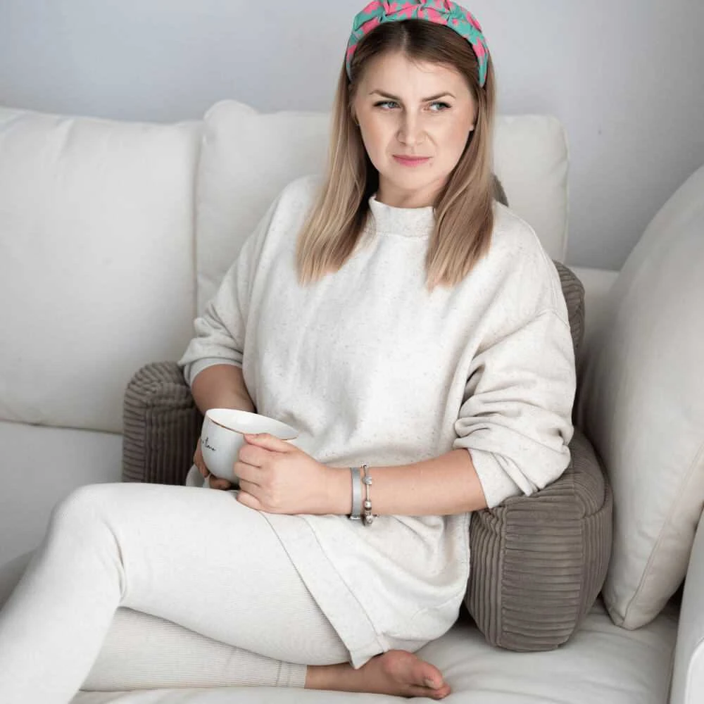 FLUMI skaitymo pagalvė su porankiais ir kišenėmis VELOUR, Pilkas