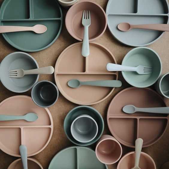MUSHIE maitinimo šaukštų rinkinys, Shifting Sand/Blush, 2 vnt.