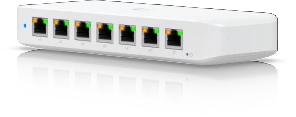 Šakotuvas Ubiquiti | Komutatorius | USW-Ultra | Valdomas L2 | Montuojamas į lentyną | Gigabito Ethernet (varinis) jungčių kiekis: 8 | PoE/PoE+ jungčių kiekis: 7