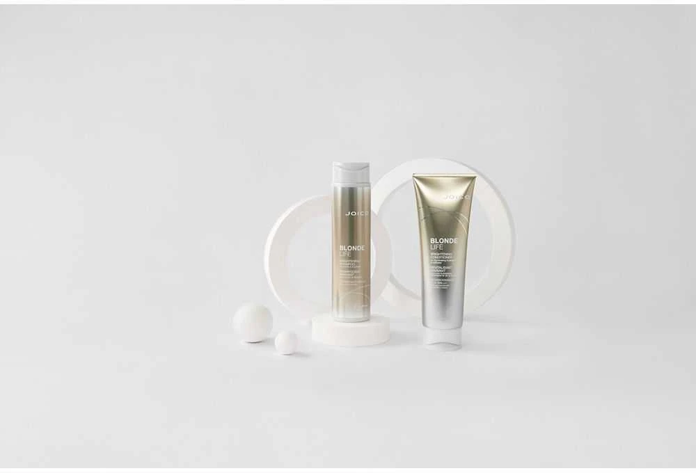 Joico Skirtas šviesiems plaukams Life Brightening Conditioner spindesio suteikiantis kondicionierius šviesiems plaukams, 250 ml