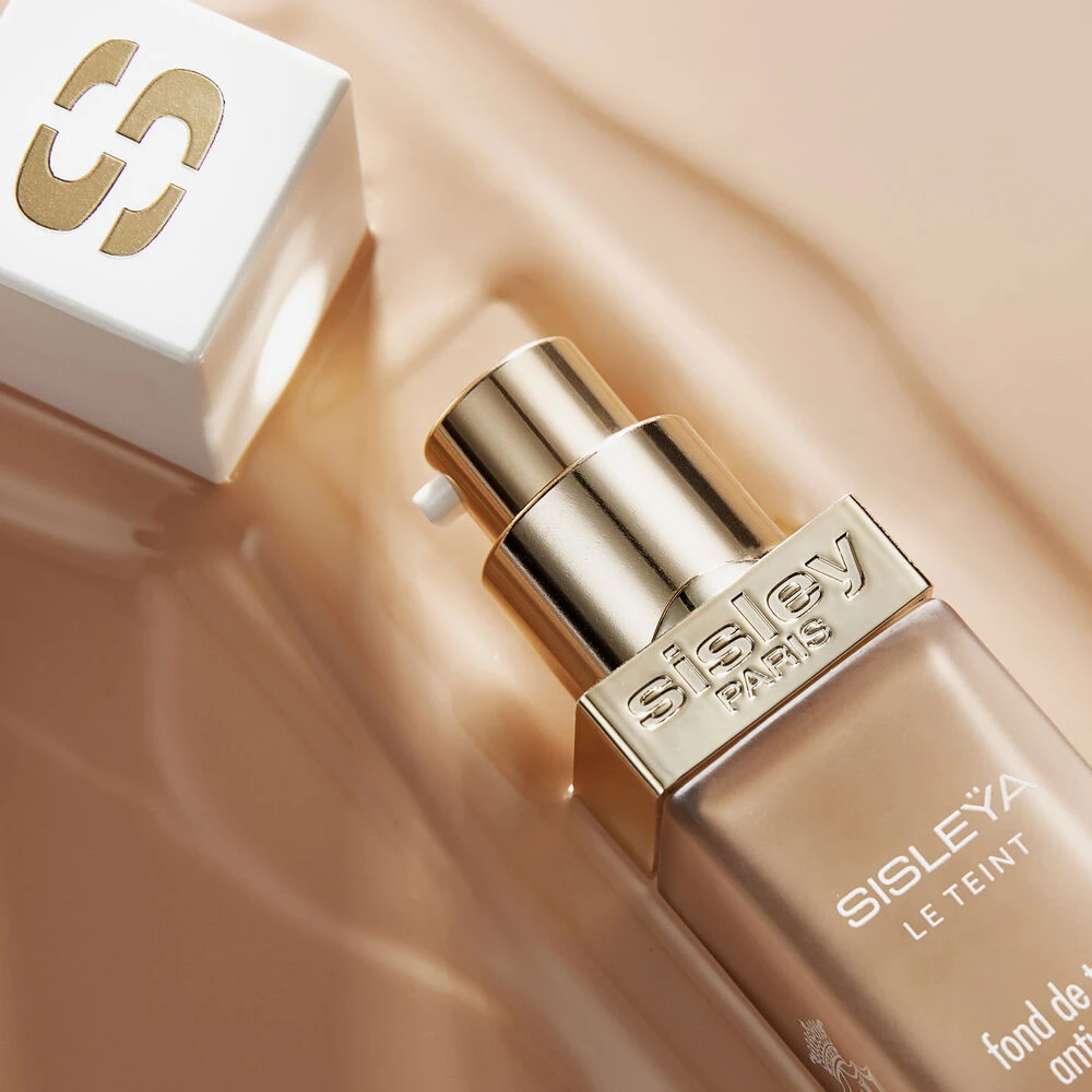 Sisley Sisleÿa Le Teint Anti-Aging makiažo pagrindas, spalva: 1W1 (1B+) Ecru, 30 ml