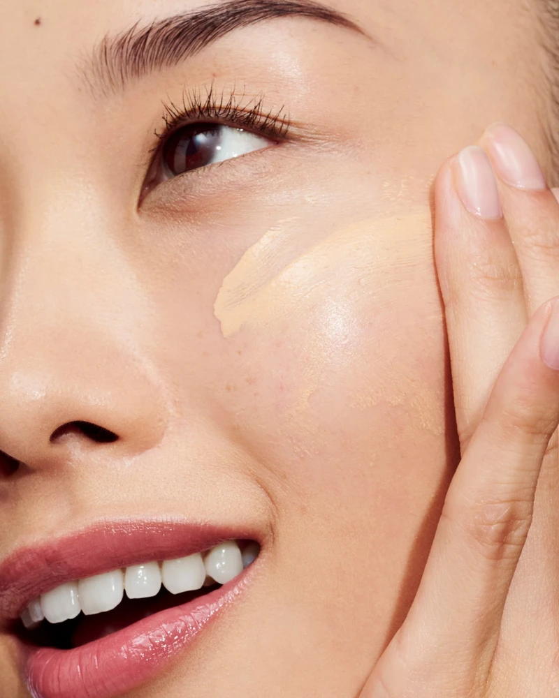 Skystas makiažo pagrindas Clinique Even Better Clinical Vitamin Makeup su SPF50, 30 ml | spalva: 3 - Light Cool