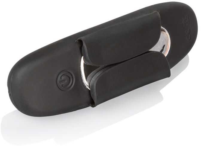 „Calexotics“ stimuliatorius – nuotolinio valdymo kelnaičių stimuliatorius „LOCK N PLAY“