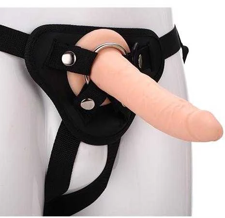 Prisegamas dildo su diržais ir metaliniu žiedu