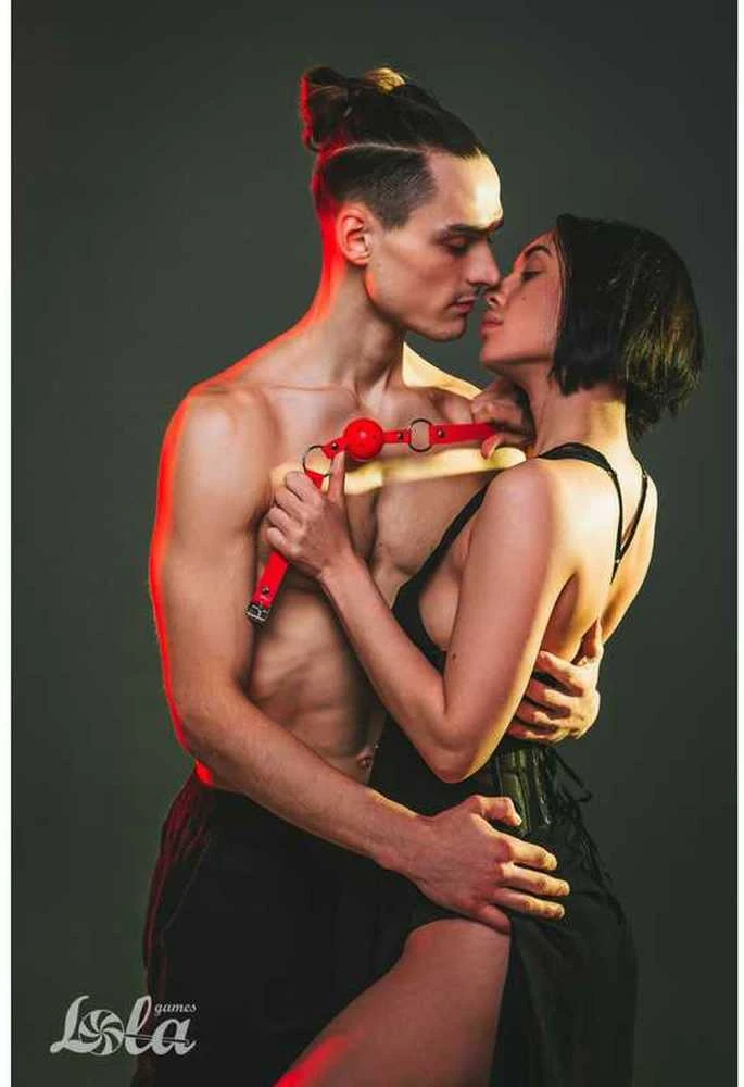 Lola Games Gag saugus kvėpuojantis su skylėmis bdsm sex