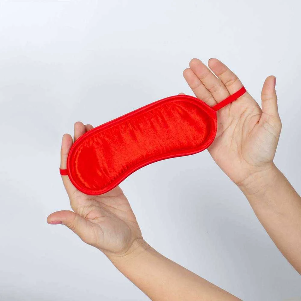 Raudonas akių raištis su elastine juostele