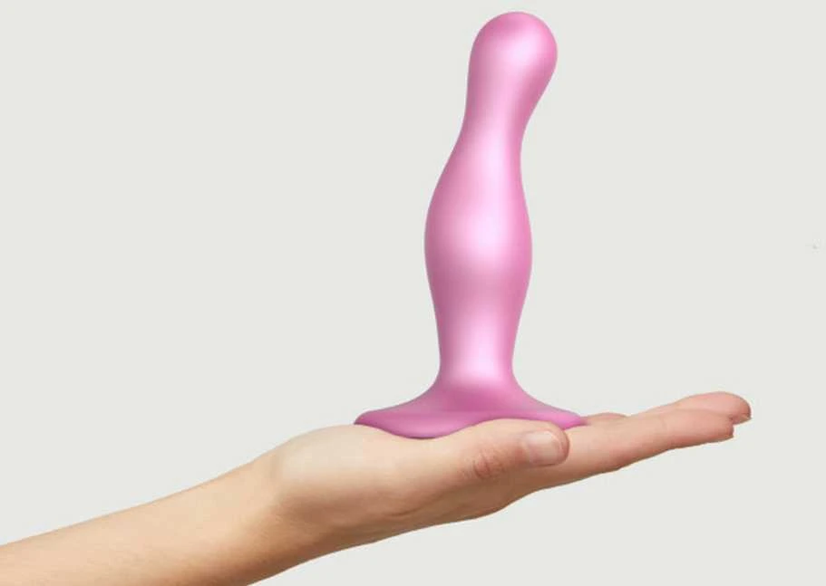 Rožinė Strap-On-Me - Dildo Plug Curvy Metallic Sugar Rožinė S