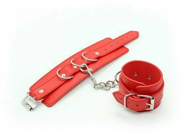 Toyz4Lovers Raudona kajdanki do kostek rąk universalus bdsm