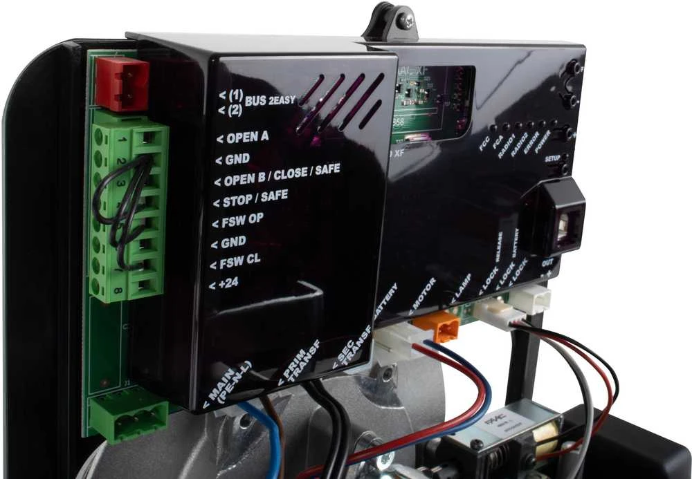 FAAC „Cyclo C720 FDS“ komplektas – 24 V automatika iki 400 kg svorio stumdomiems vartams