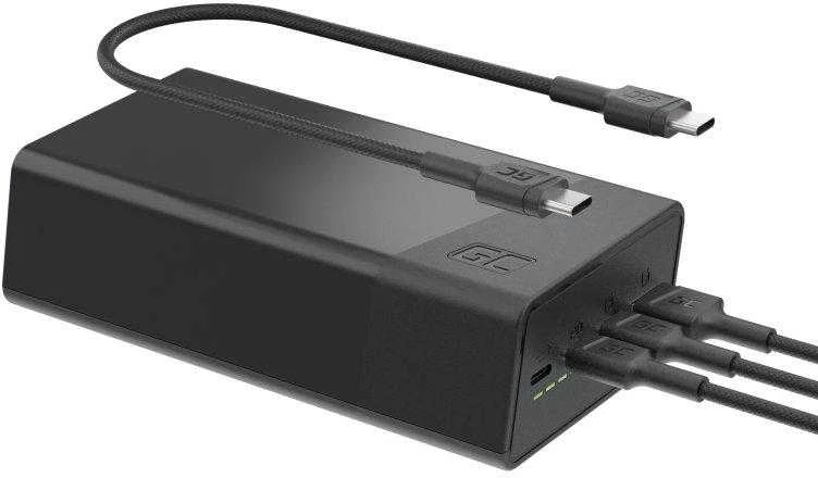 Green Cell Žalias Cell Greencell PowerPlay 30 – juoda išorinė baterija su 30 000 mAh, 22.5 W, 4 prievadais