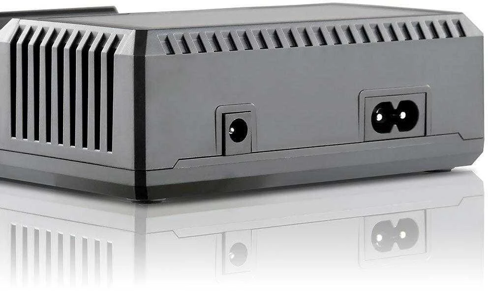 everActive profesionalus 4 x Ličio ir AA/AAA/C/D/9V Ni-MH akumuliatorių kroviklis UC4200