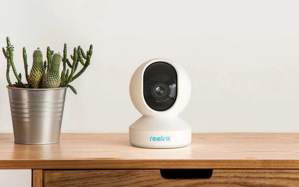 Vidinė apsaugos kamera Reolink E Series E340, baltos spalvos