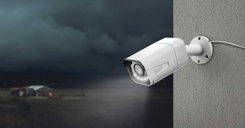 Reolink | 4K išmanioji PoE kamera su prožektoriumi ir spalvotu naktiniu matymu | P430 | Kulka | 8 MP | 2,7-13,5 mm | IP67 | H.265 | Micro SD, maks. 256 GB