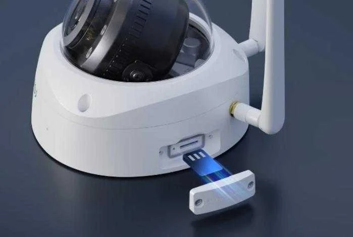 Išmani vandalams atspari lauko apsaugos kamera Reolink W437 su apšvietimu, 8 MP, IP67