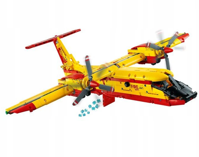 LEGO® Technic Ugniagesių lėktuvas (42152)