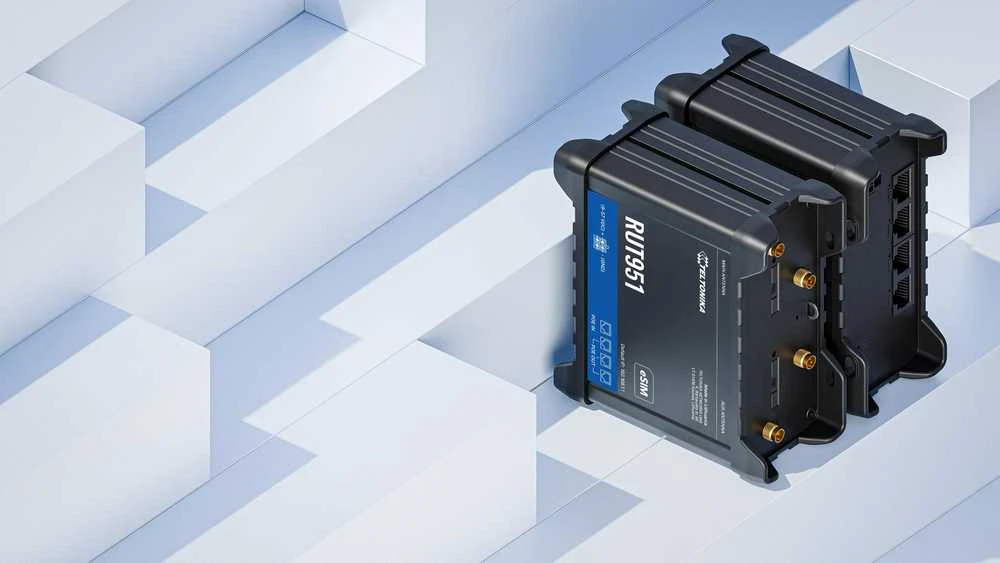 Teltonika | Pramoninis korinio ryšio maršrutizatorius | RUT951 | 802.11n | 10/100 Mbit/s | Ethernet LAN (RJ-45) jungtys 3 | Tinklo palaikymas: ne | MU-MiMO: ne | 2G/3G/4G | Antenos tipas: 2 x SMA, skirtas LTE, 2 x RP-SMA