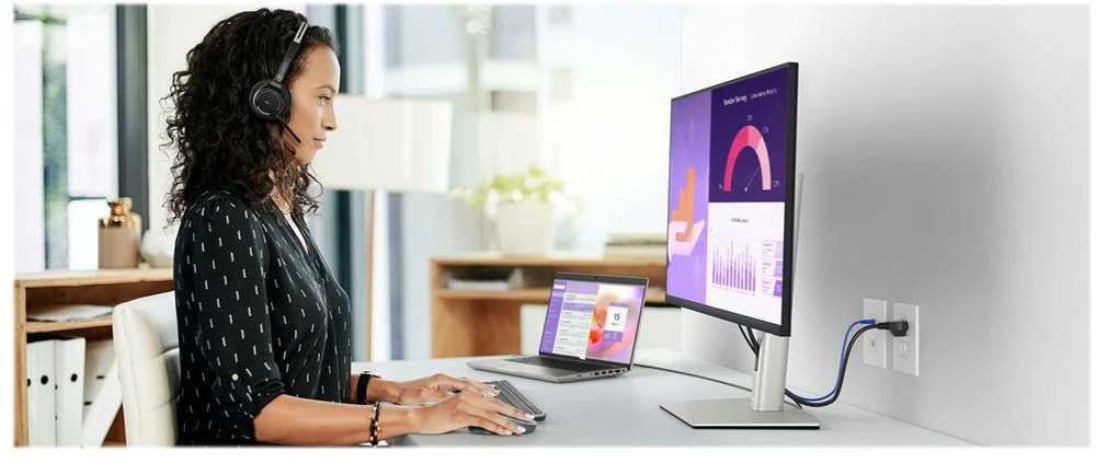 Monitorius Dell P3223QE 31.5", Sidabrinės/Juodos spalvos