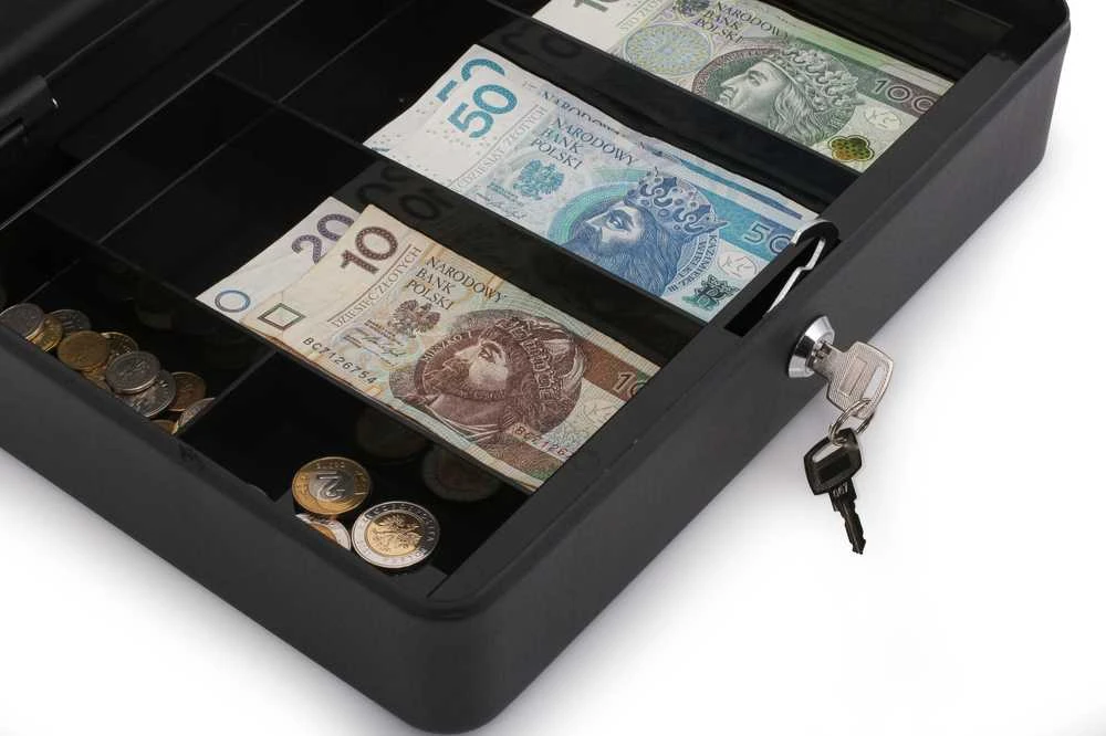 Red Eagle METALINĖ KASETĖ PINIGAMS BOX-300