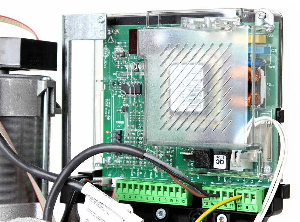 Faac PAVARA STUMDOMIEMS VARTAMS GENIUS-BLIZZARD-500/KIT - PRADINIS RINKINYS (Pažeista pakuotė)
