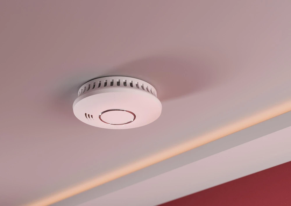 Plum SAFEMI dūmų detektorius – įmontuota 10 metų baterija, 5 metų garantija SHS-10S
