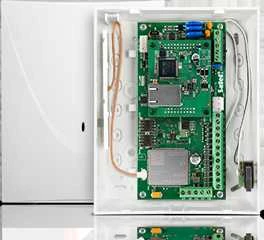GSM-X-LTE modulis atidarytu korpusu