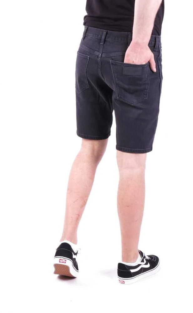Džinsiniai šortai Wrangler