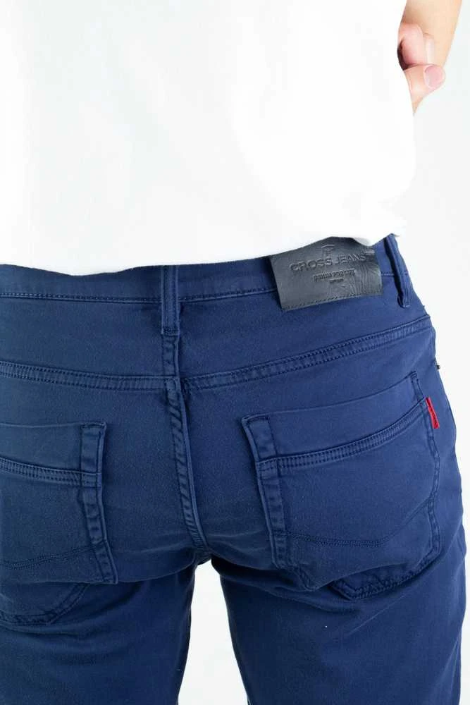 Įvairūs šortai Cross Jeans
