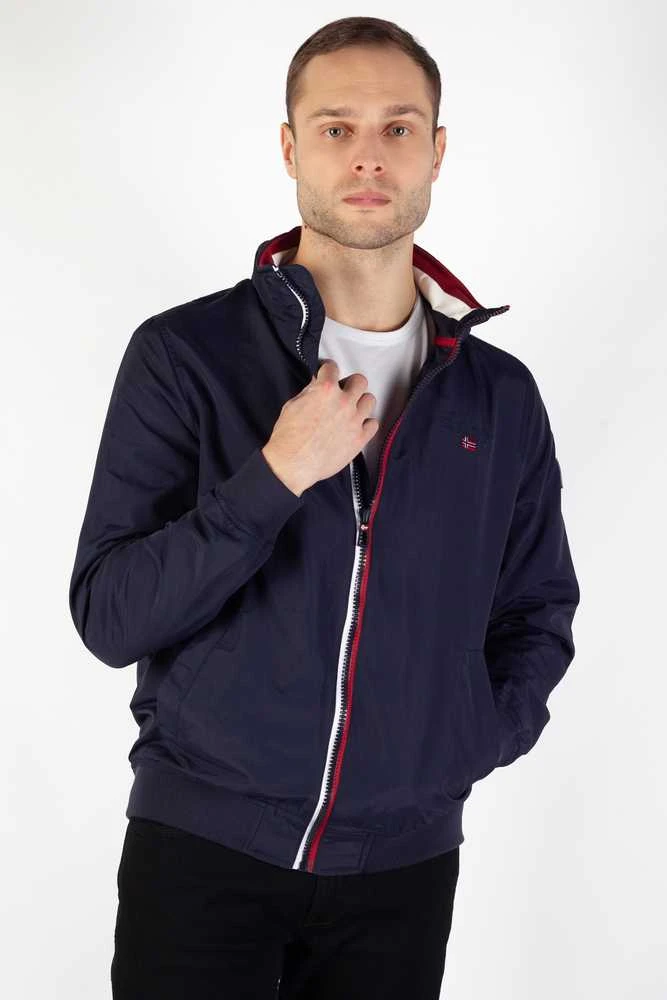 Tarpsezonis Geographical Norway