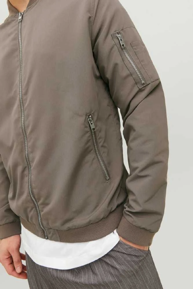 Tarpsezonis Jack &amp;amp; Jones